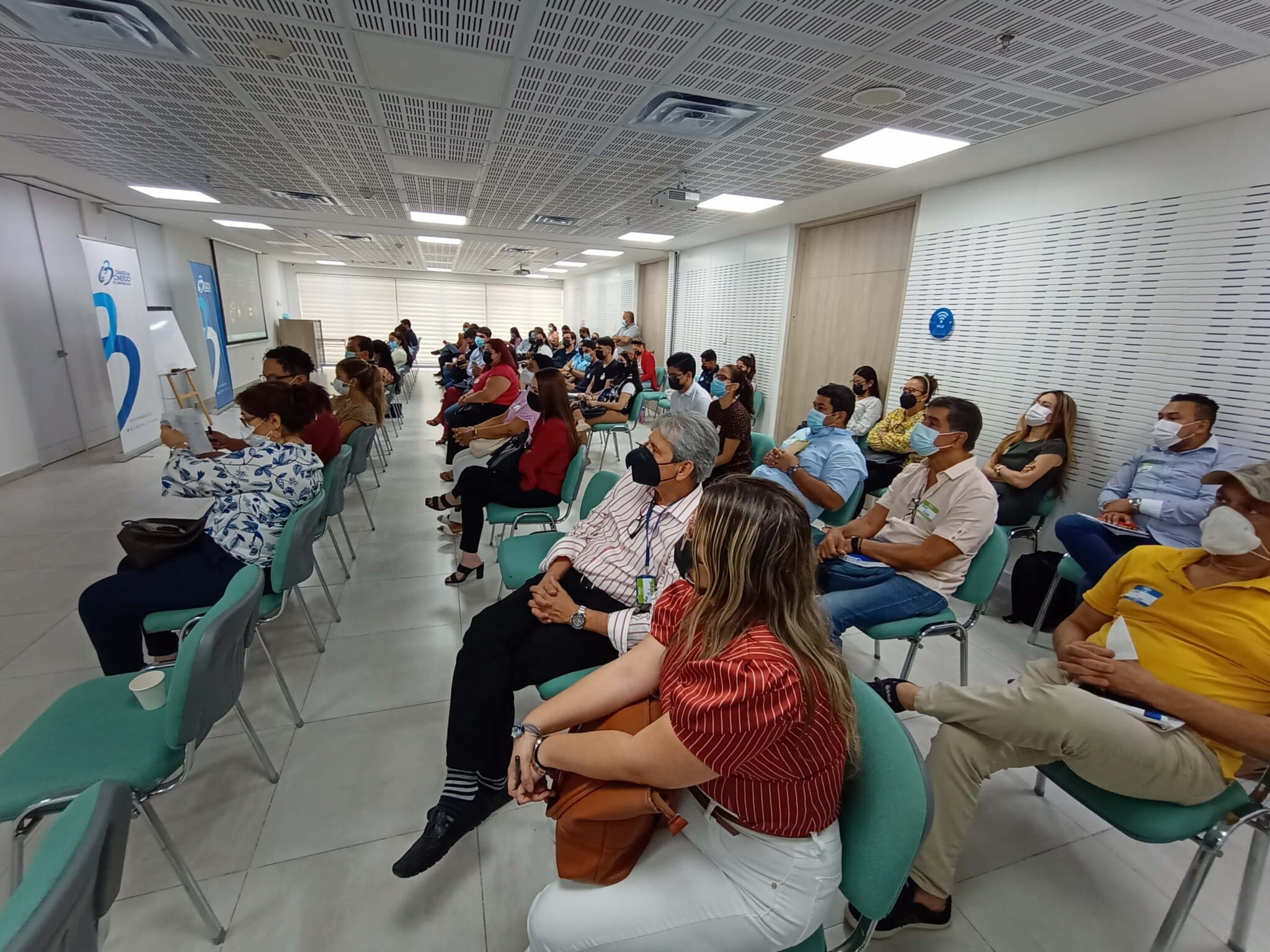 FOTO CHARLA