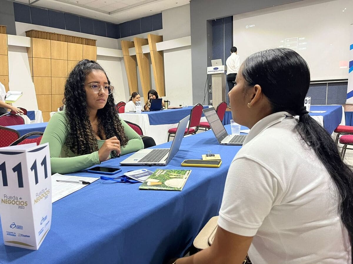 rueda-de-negocios-con-las-mejores-oportunidades-para-nuestras-comunidades-de-afiliados-y-clusteres-empresariales imagen en miniatura 